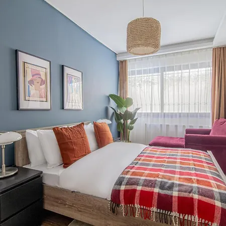 Apartment Charming Flat With Backyard Close To Zorlu Center Istanbul